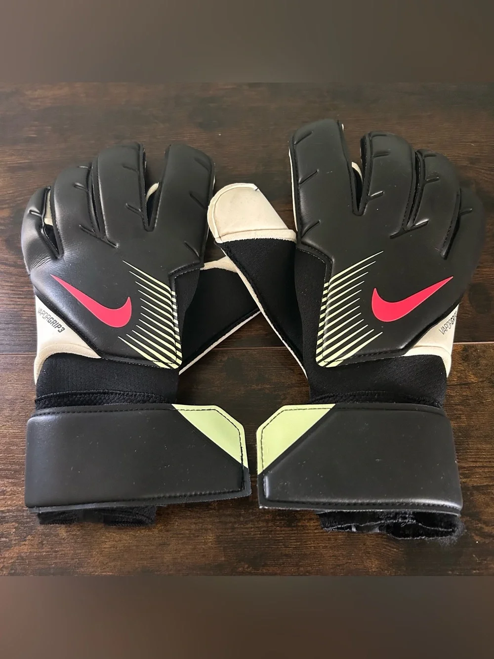 Nike Vapor Grip 3 Promo 22 Goalkeeper GK Gloves Black Mens Size 9 FB2092-010